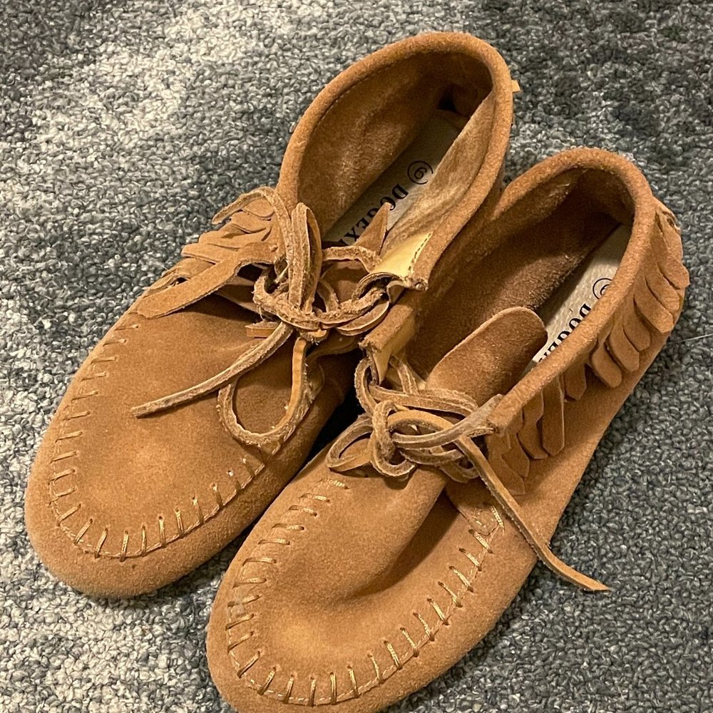 Moccasins, Tan Suede Fringe Booties, 7